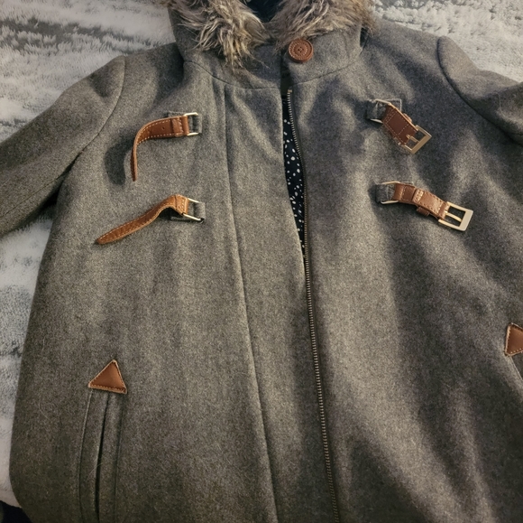 Coat - Picture 5 of 6